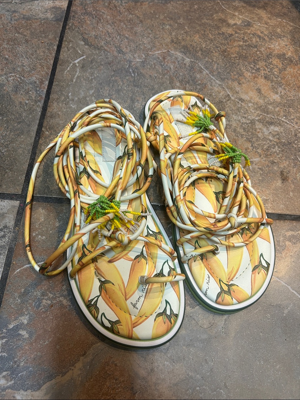 Yellow peppers Print Wrap Sandals - Farm Riao
Z